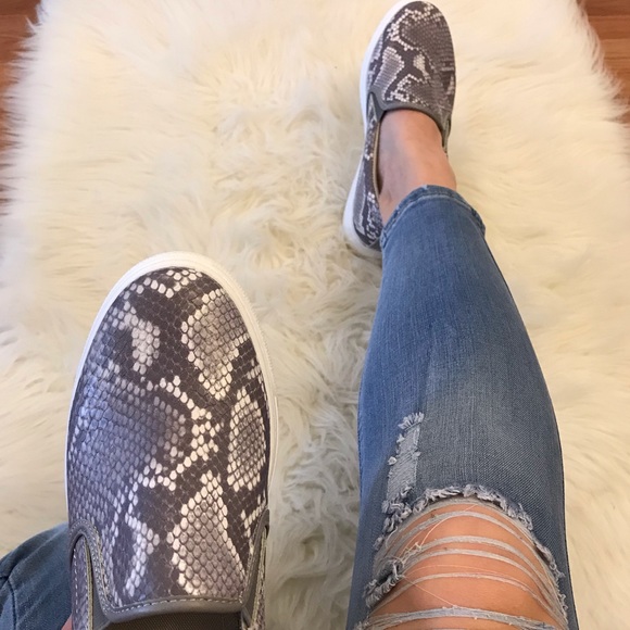 •LAST 1• Blair Snakeskin Slip Ons - Picture 8 of 8